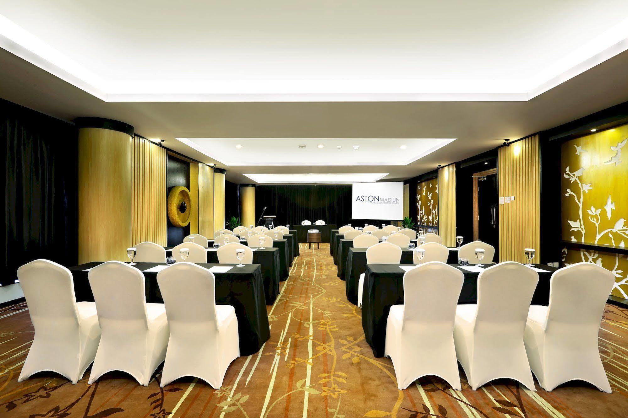 Aston & Conference Center Hotel 4*